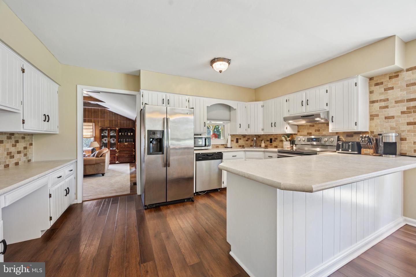 8 Todmorden Ln