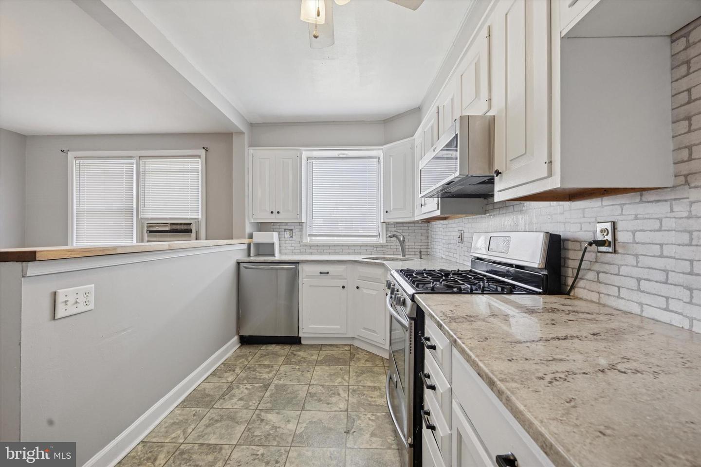 717 EATON RD