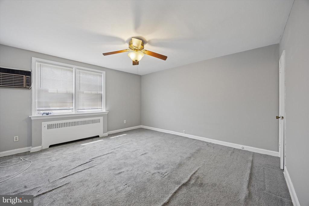 717 EATON RD