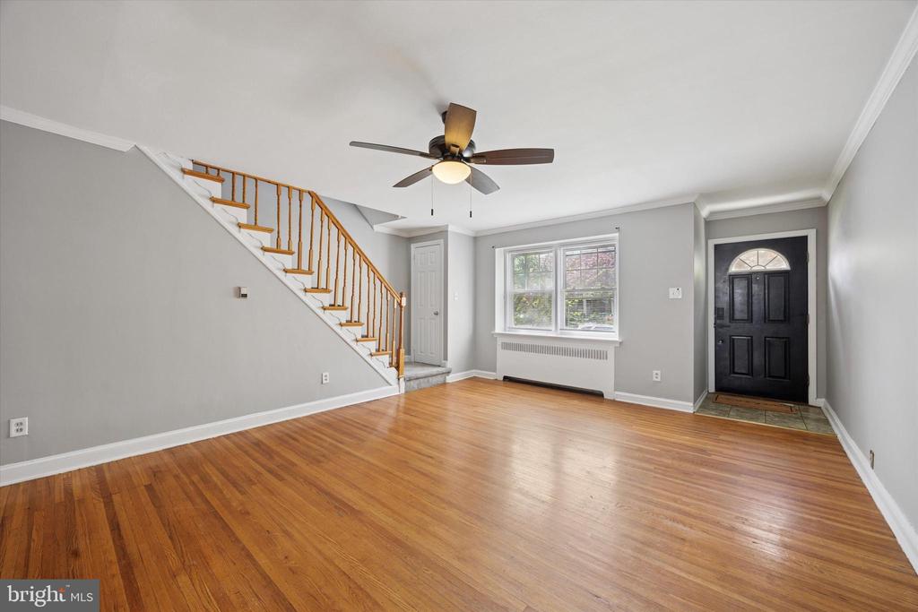 717 EATON RD
