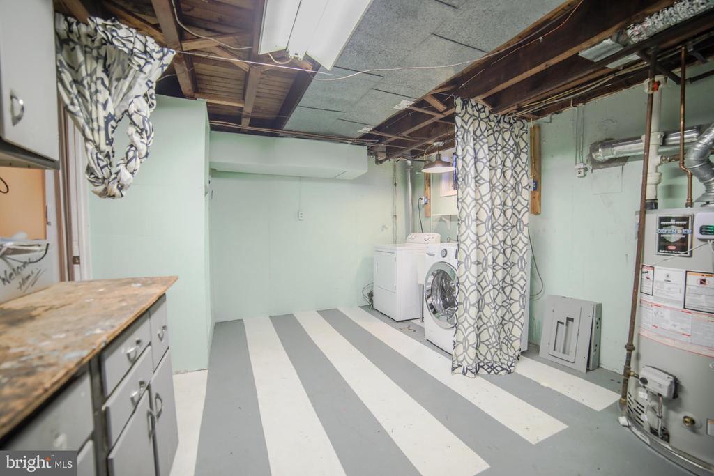 213 HEATHERWOOD RD