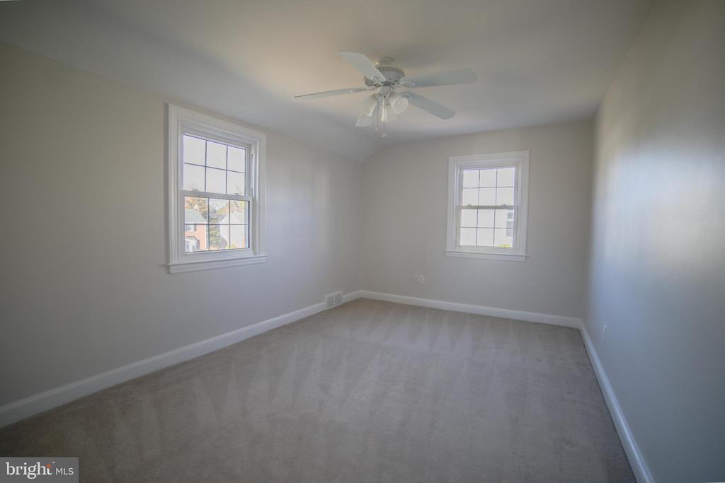 213 HEATHERWOOD RD