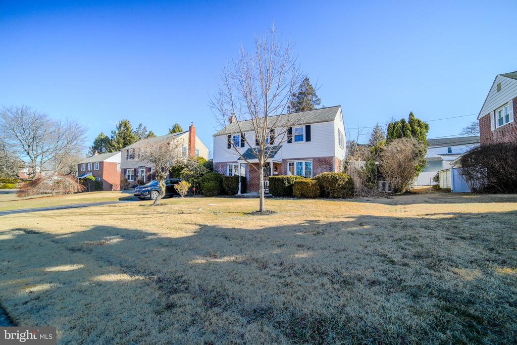 213 HEATHERWOOD RD