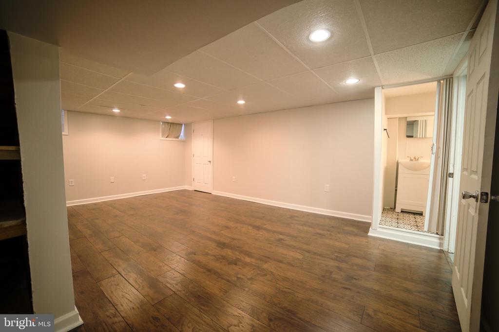 213 HEATHERWOOD RD