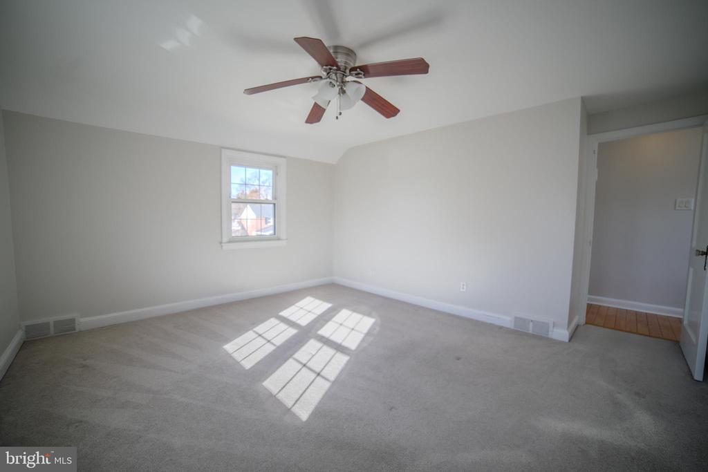 213 HEATHERWOOD RD