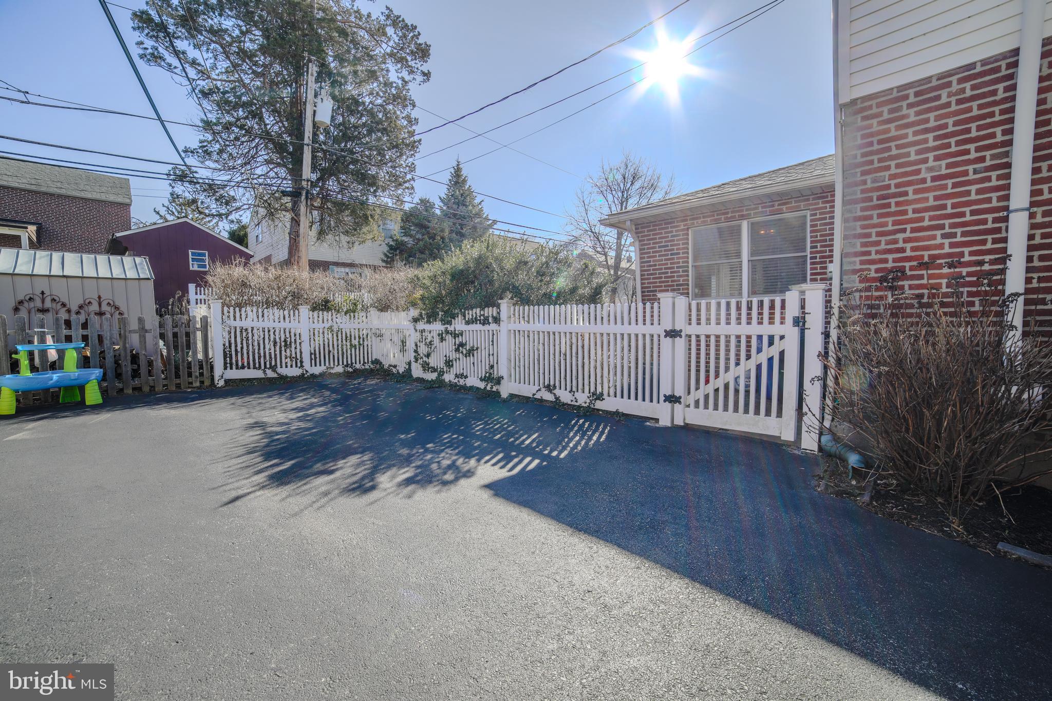 213 HEATHERWOOD RD