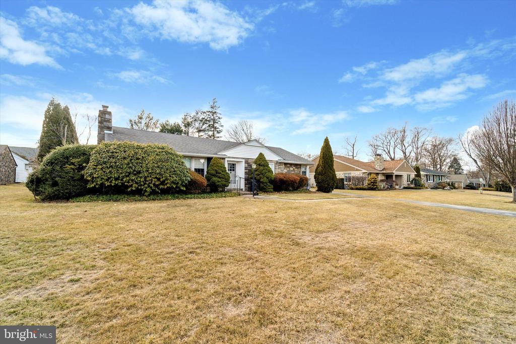 204 N CONCORD AVENUE