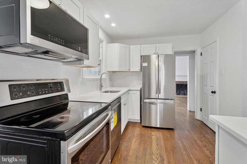483 KERR LANE