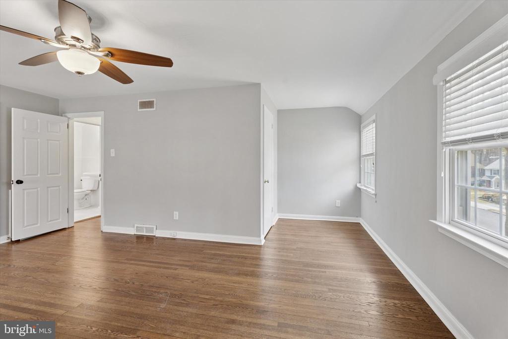 483 KERR LANE