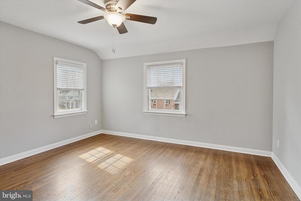 483 KERR LANE