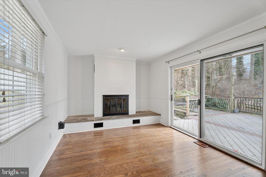 483 KERR LANE