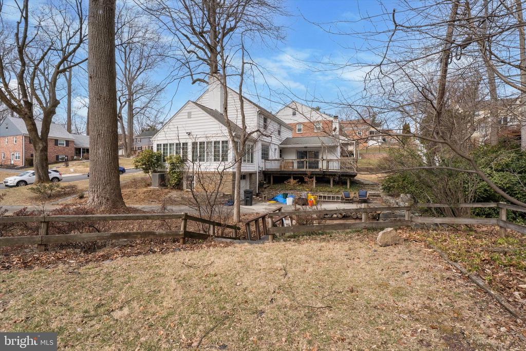 483 KERR LANE