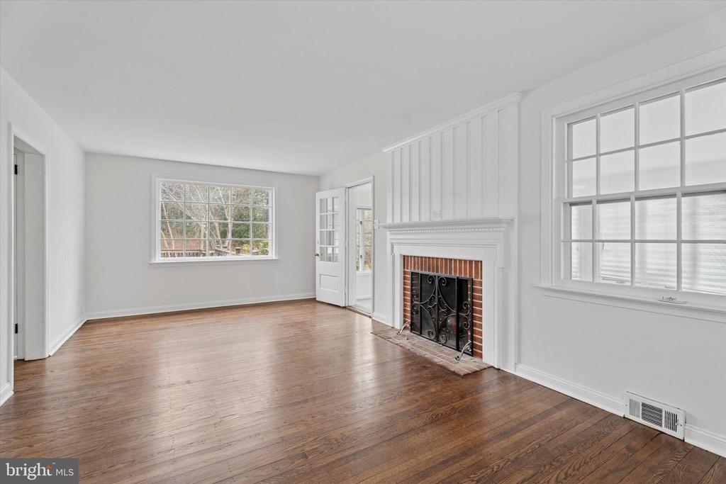 483 KERR LANE