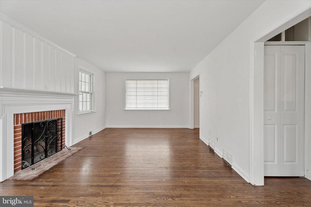 483 KERR LANE