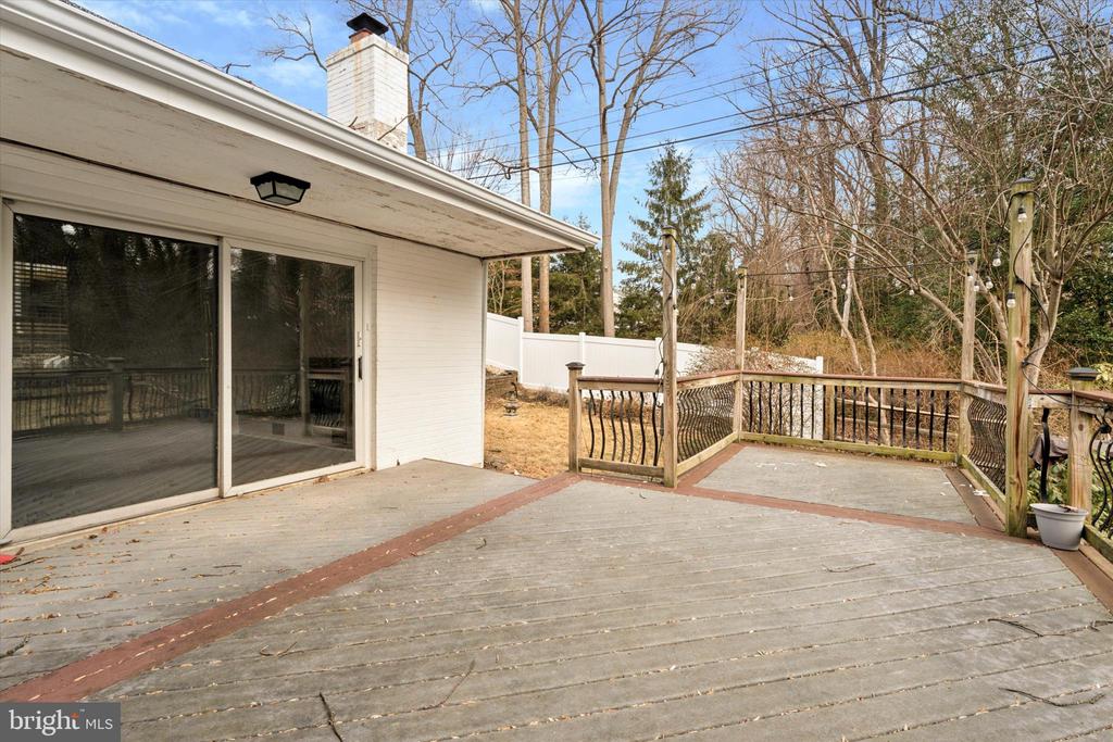 483 KERR LANE