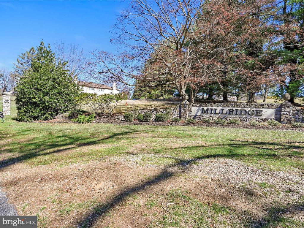 39 Parkridge Dr #39