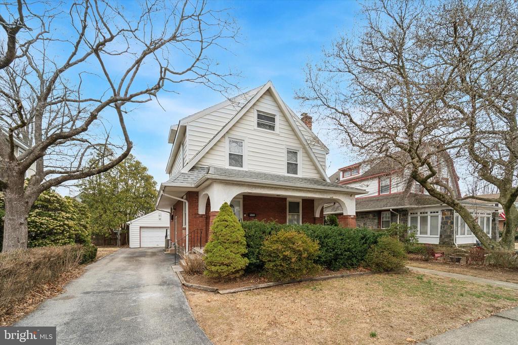 905 FOSS AVENUE