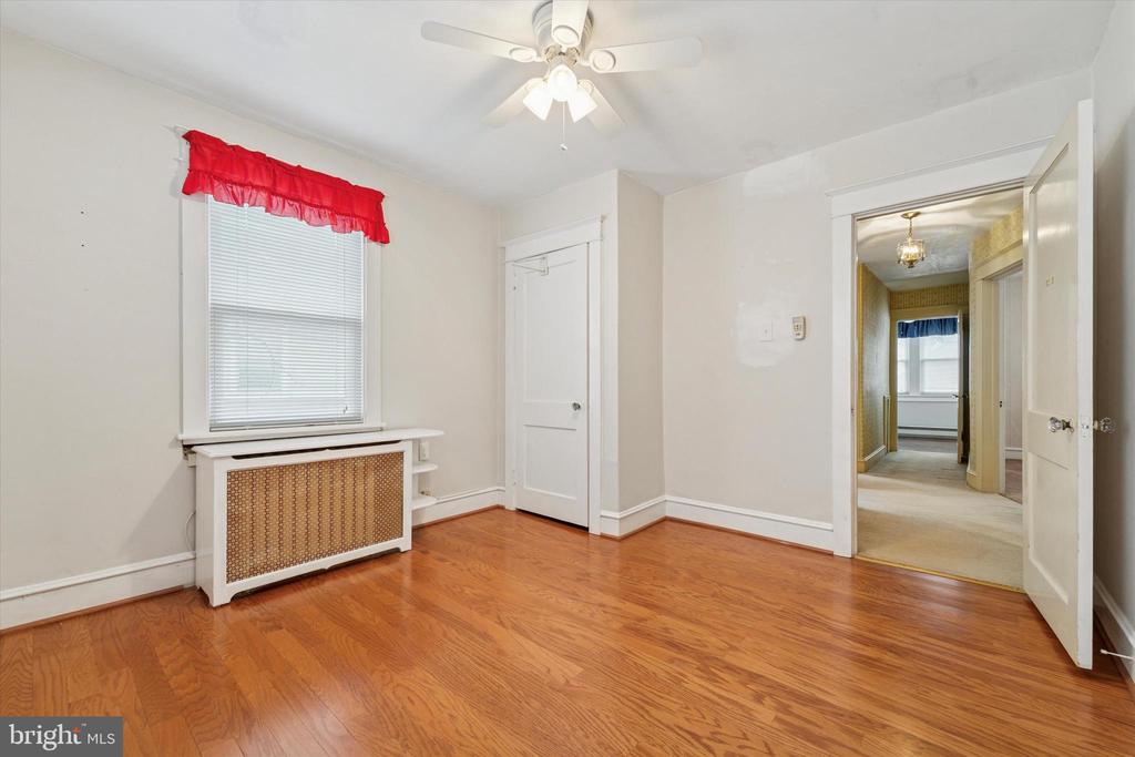 905 FOSS AVENUE