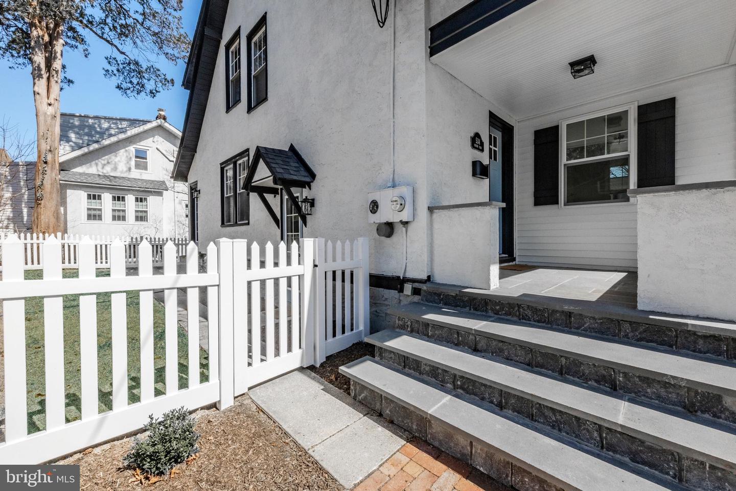 534 Oxford Rd