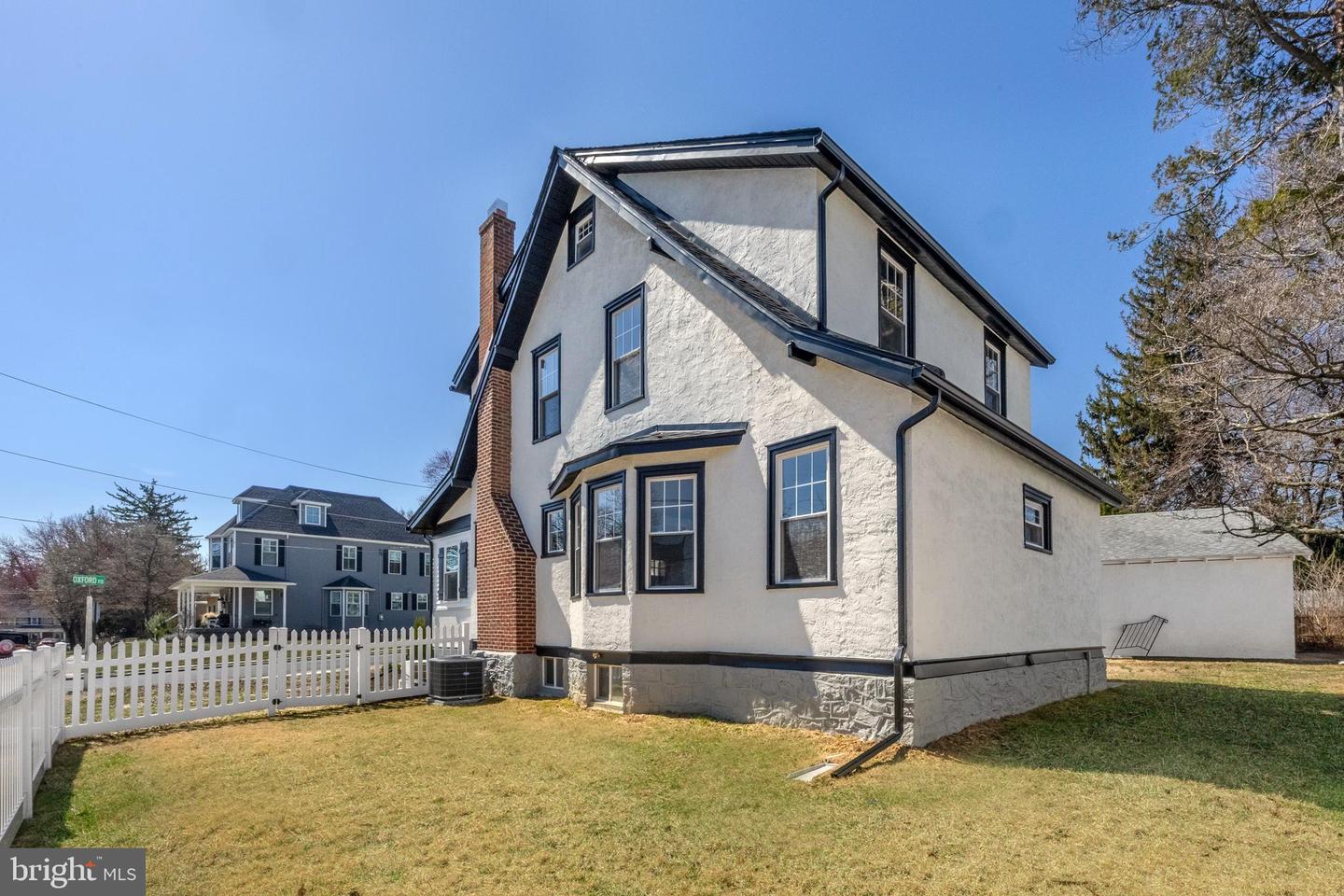 534 Oxford Rd