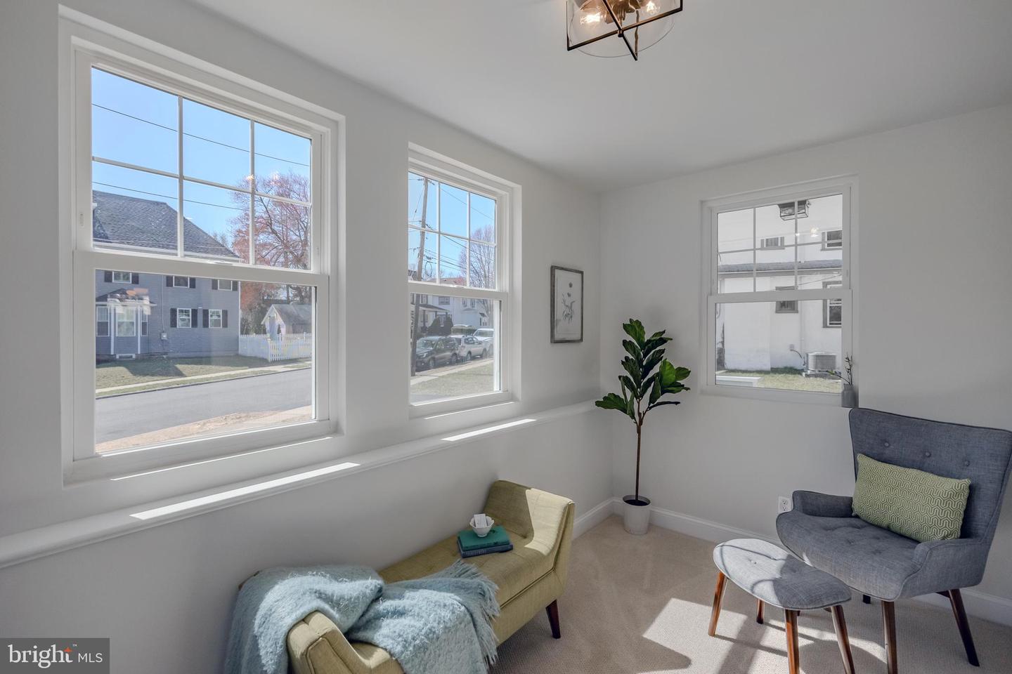 534 Oxford Rd