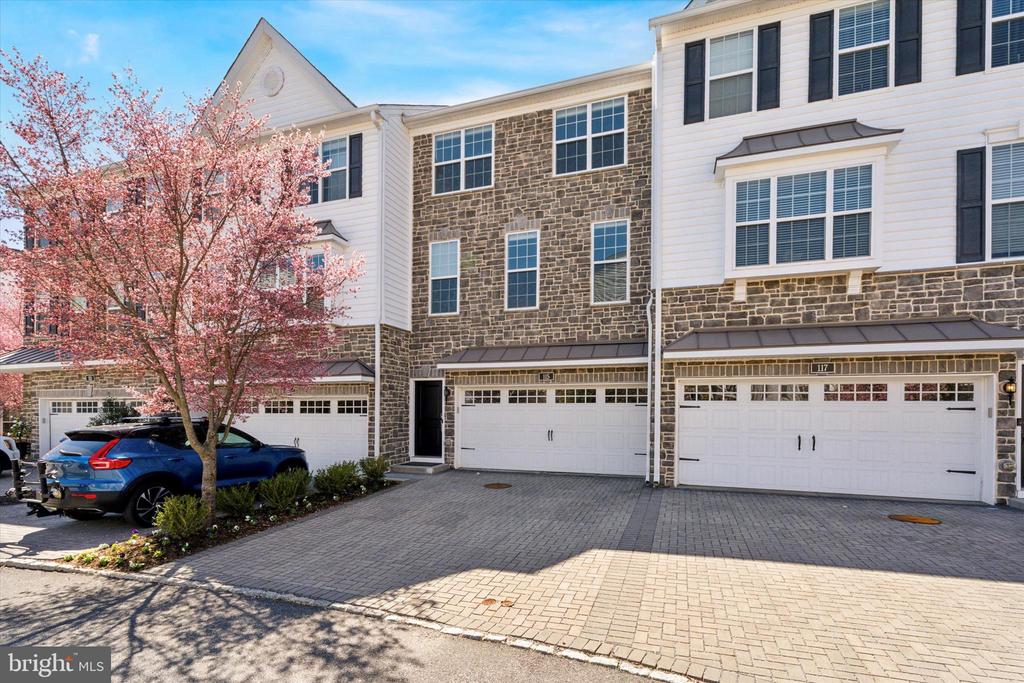 115 Corvus Cir
