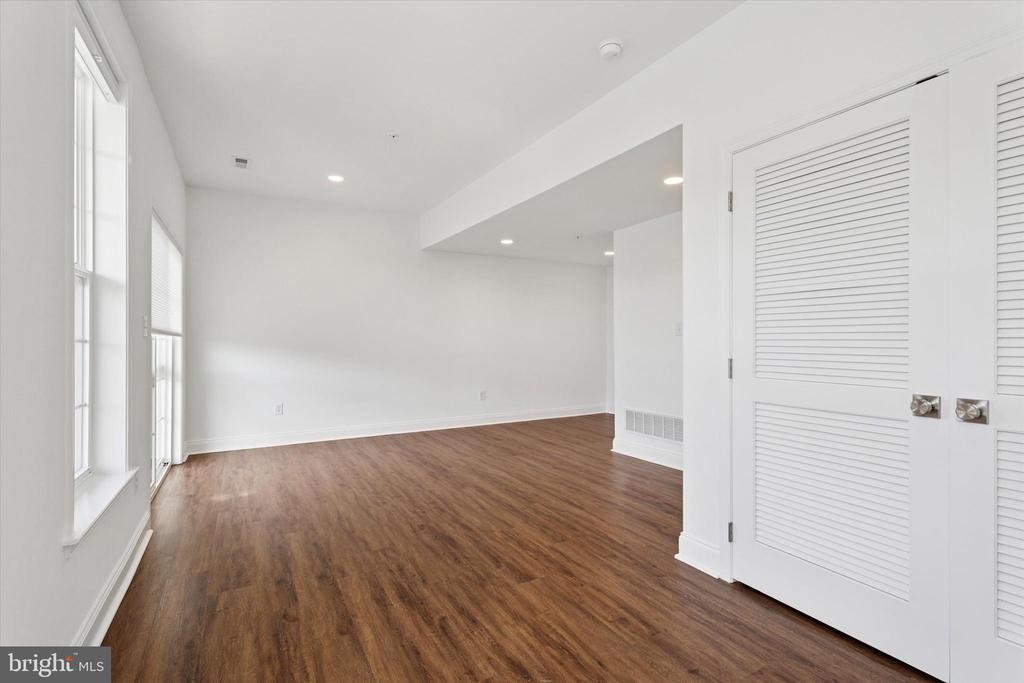 115 Corvus Cir