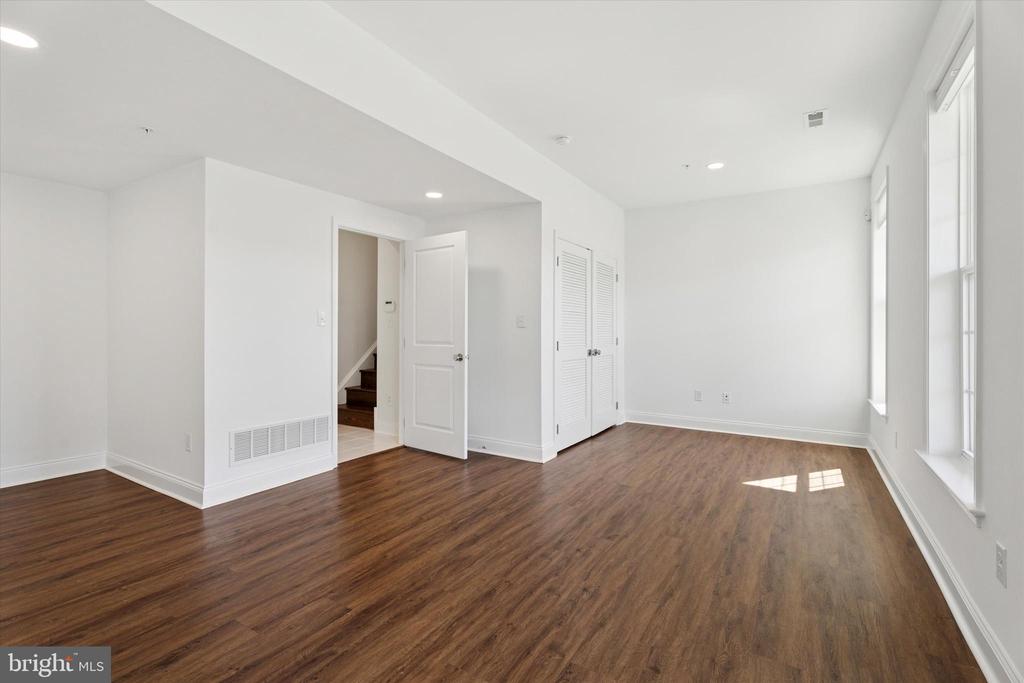 115 Corvus Cir