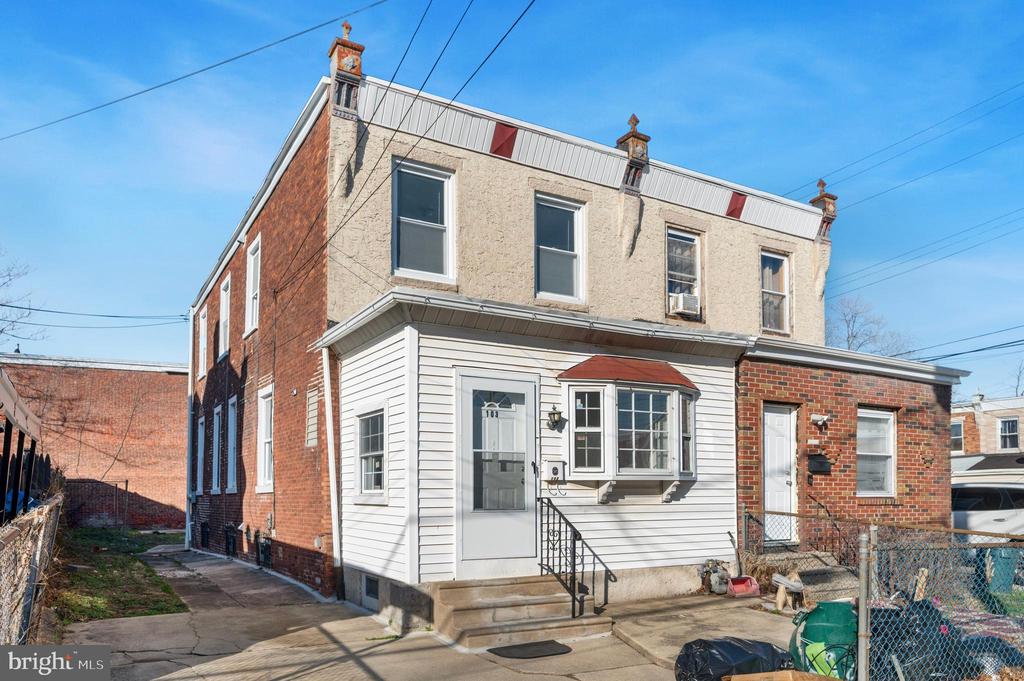 103 CHESTNUT ST