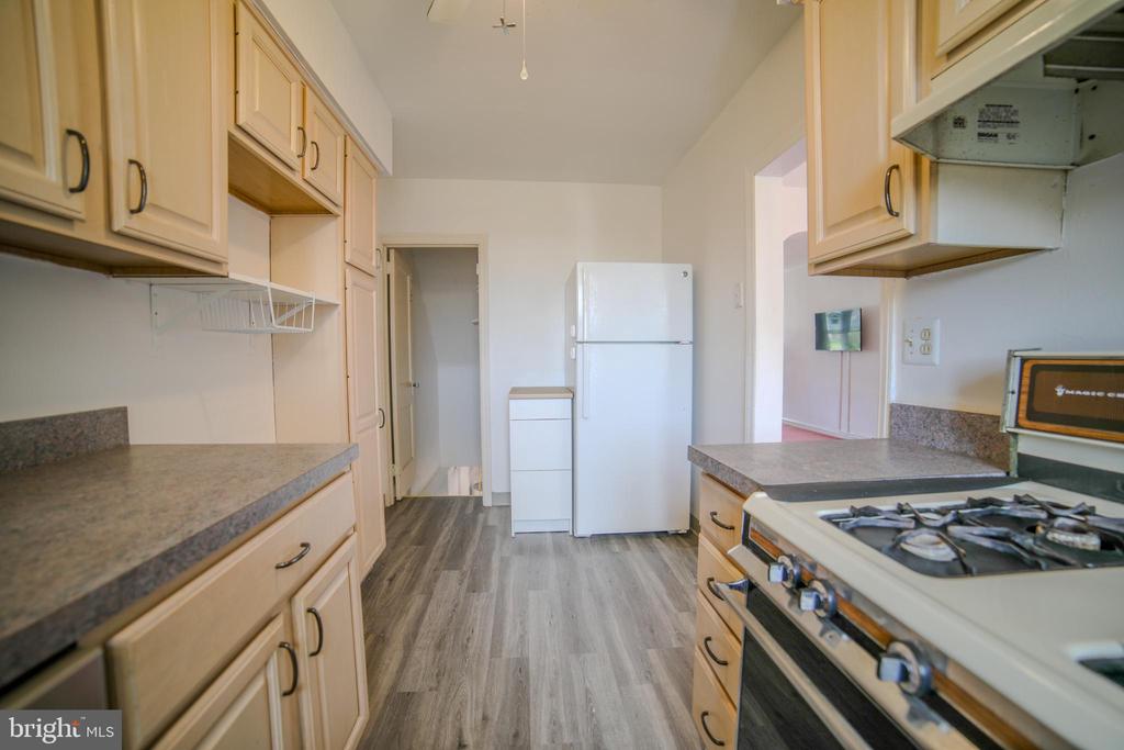 735 Eaton Rd