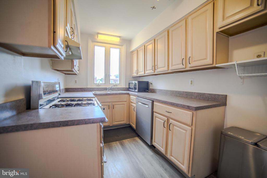 735 Eaton Rd