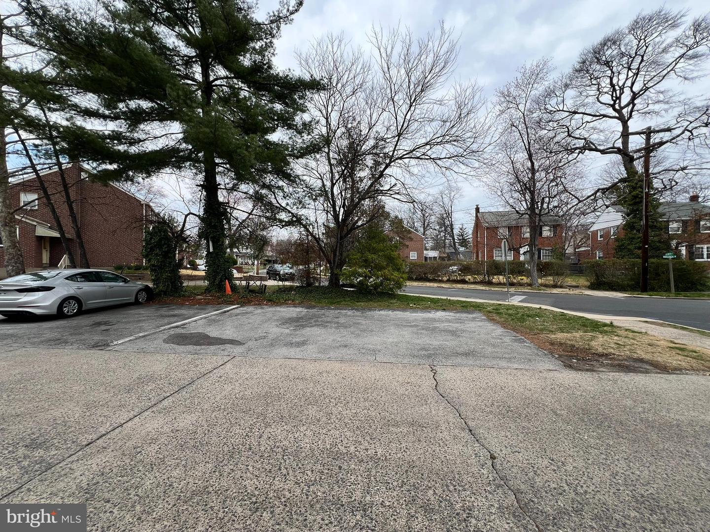 2401 Marshall Rd