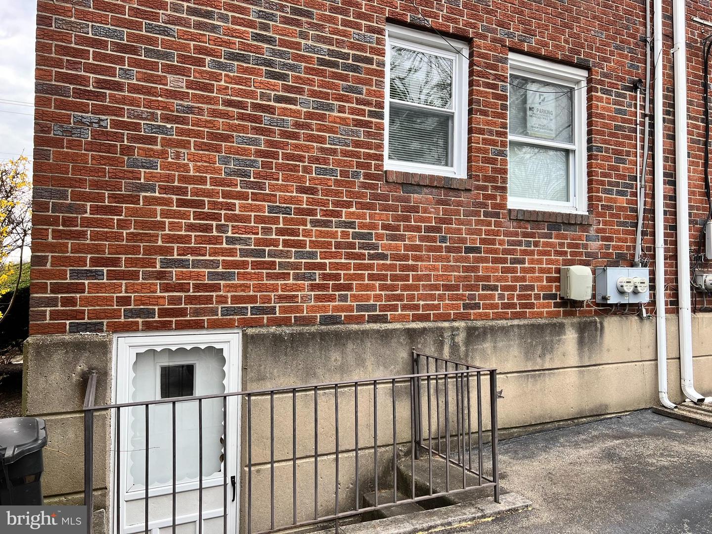 2401 Marshall Rd