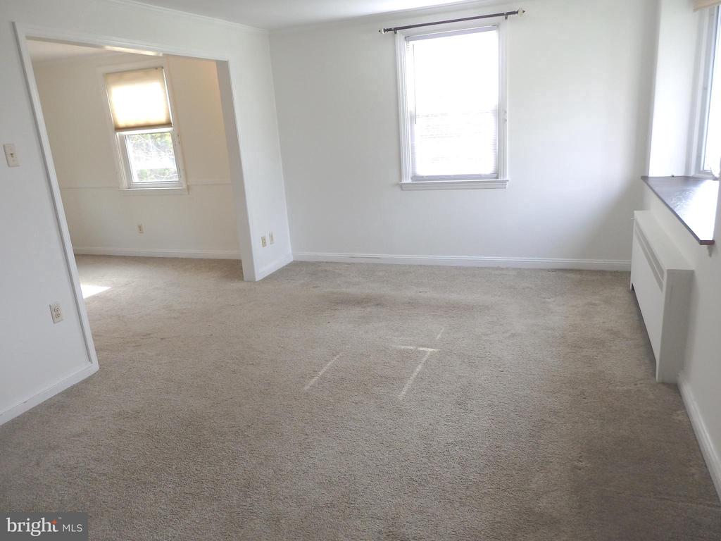 213 Walnut Hill Ln