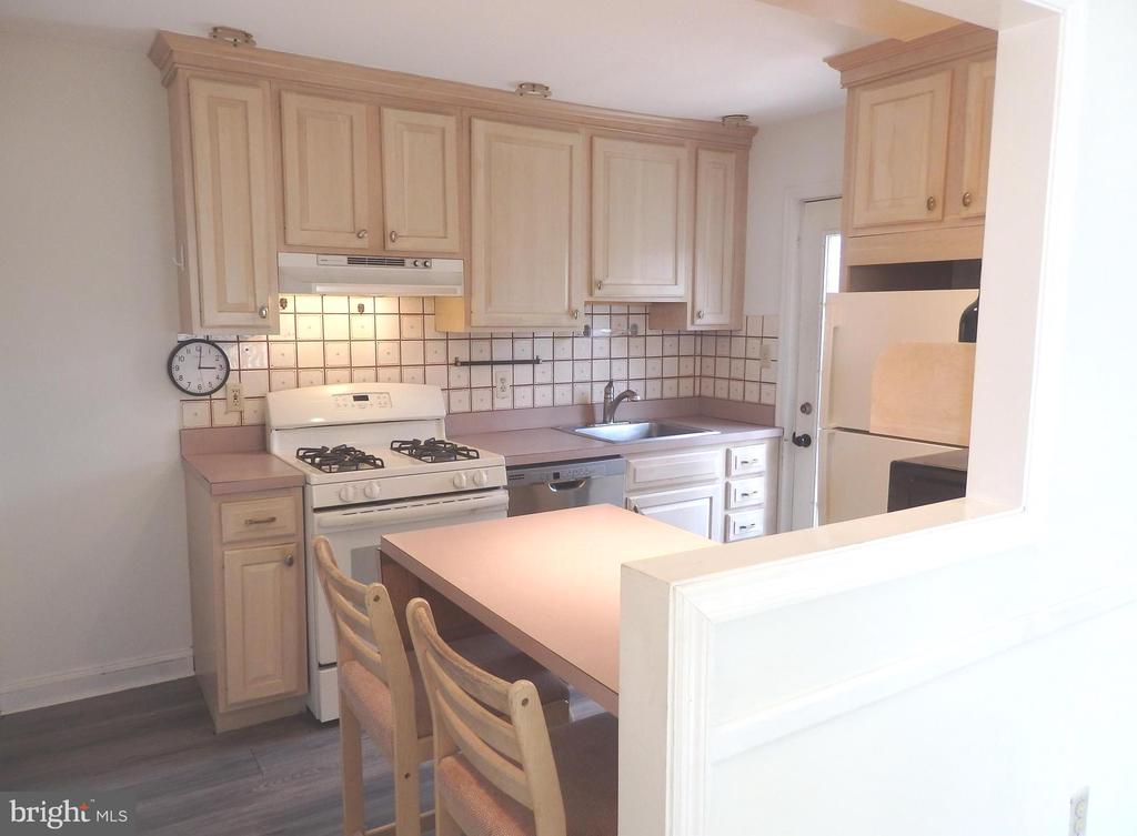 213 Walnut Hill Ln