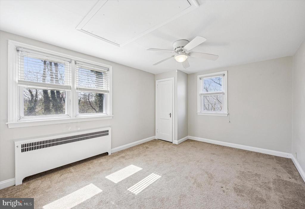 213 Walnut Hill Ln