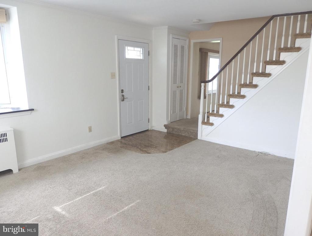 213 Walnut Hill Ln