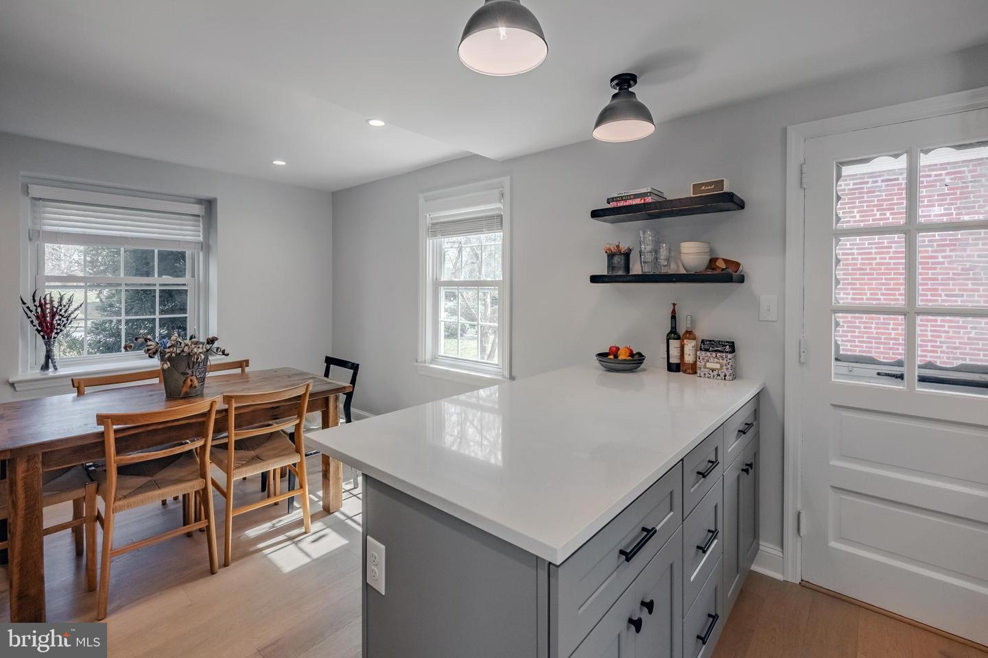 704 Powder Mill Ln