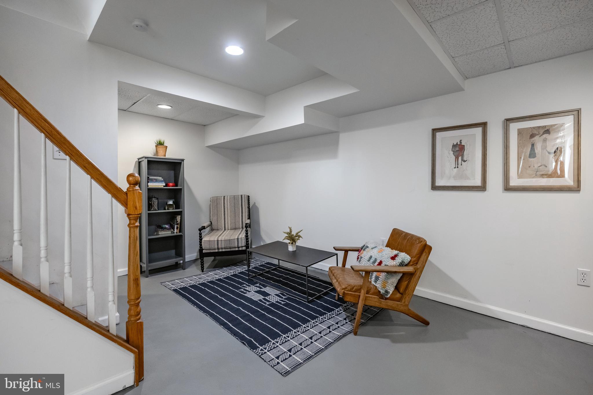704 Powder Mill Ln