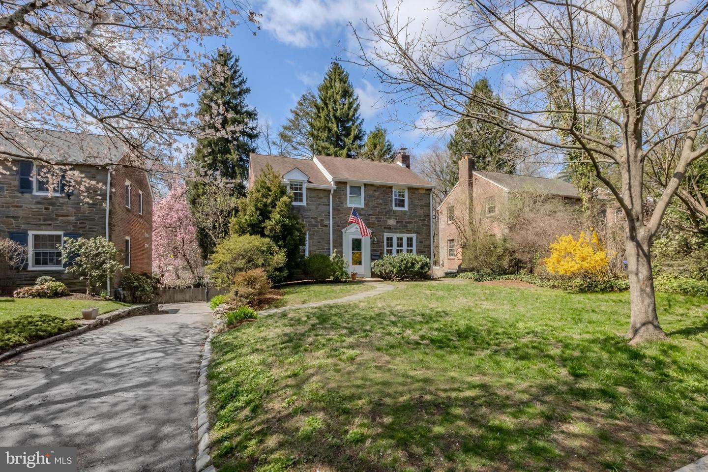 704 Powder Mill Ln