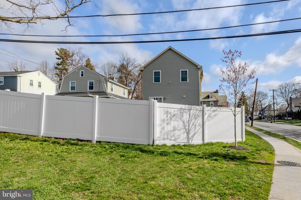126 Harwicke Rd