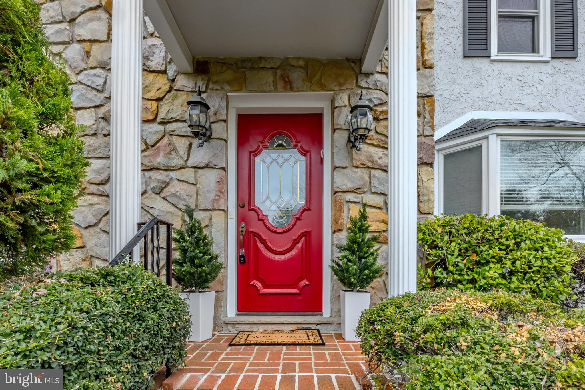 481 Jacques Ln