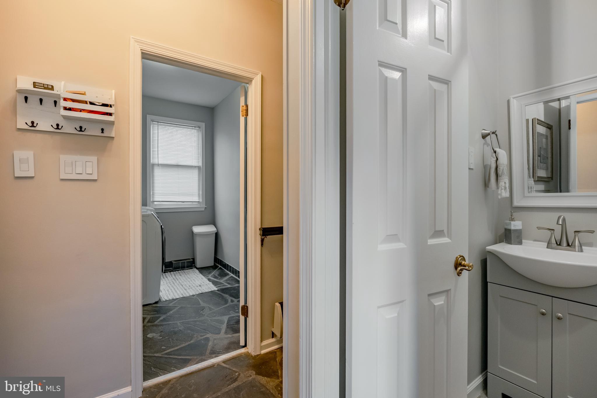 481 Jacques Ln