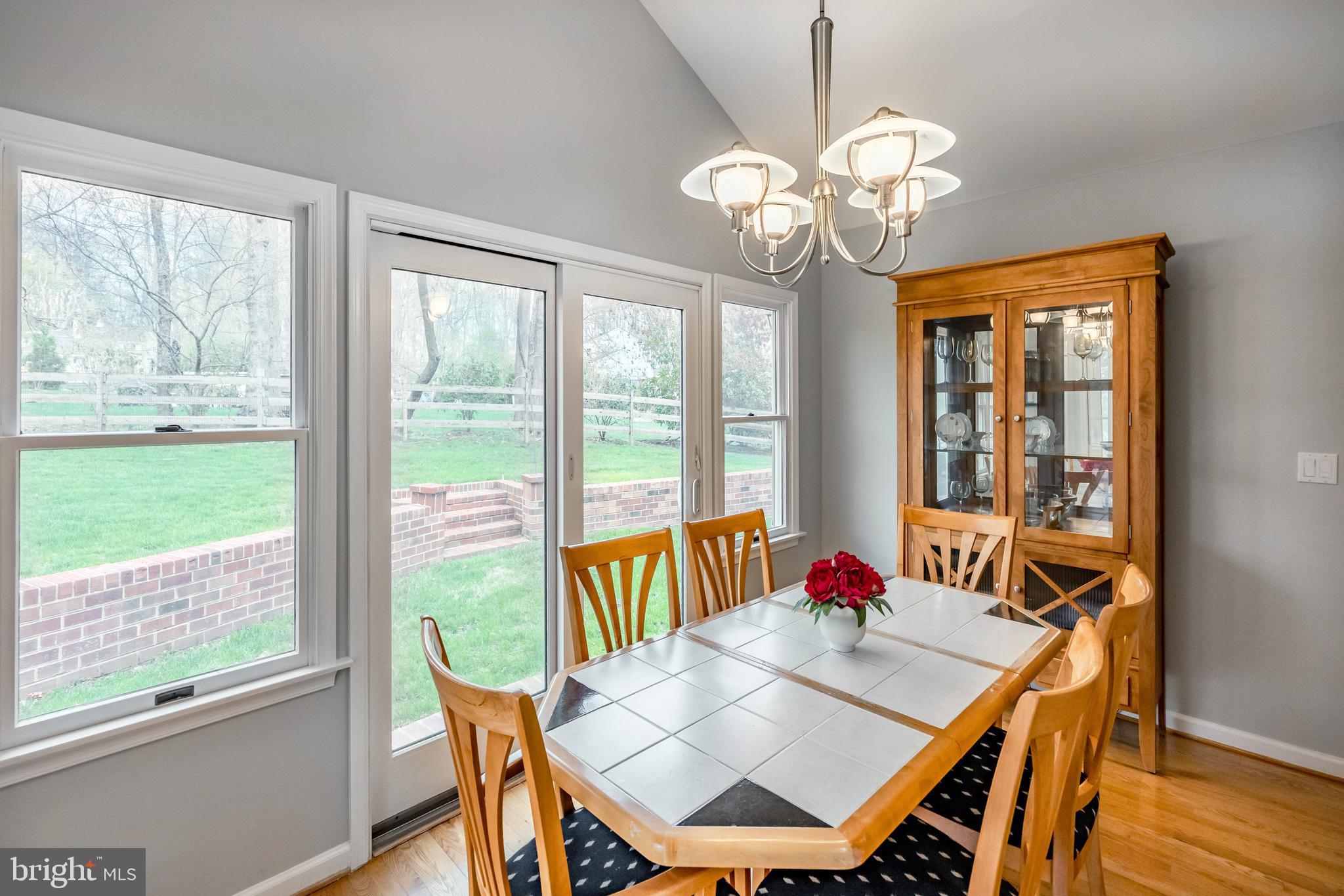 481 Jacques Ln