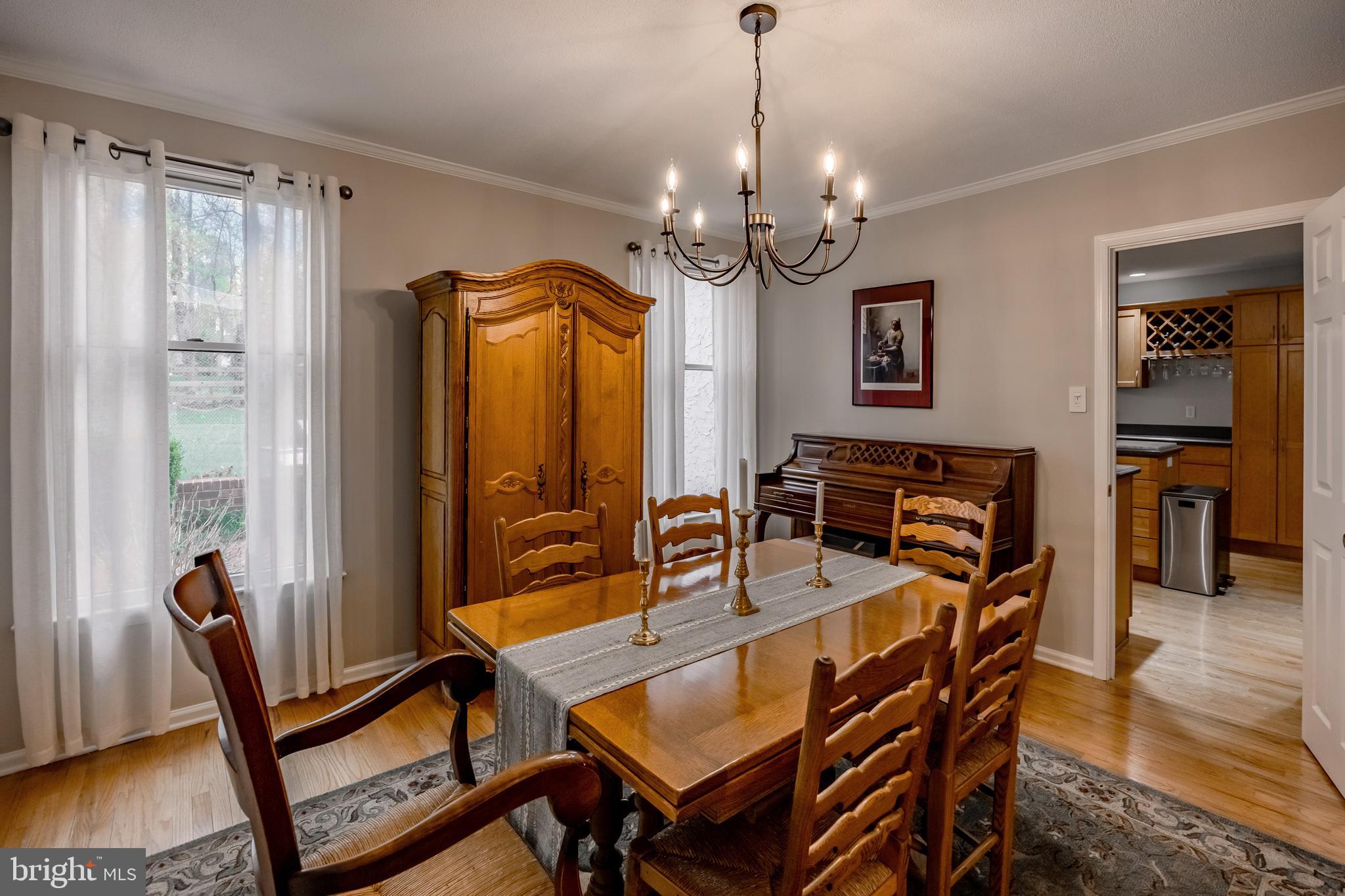 481 Jacques Ln