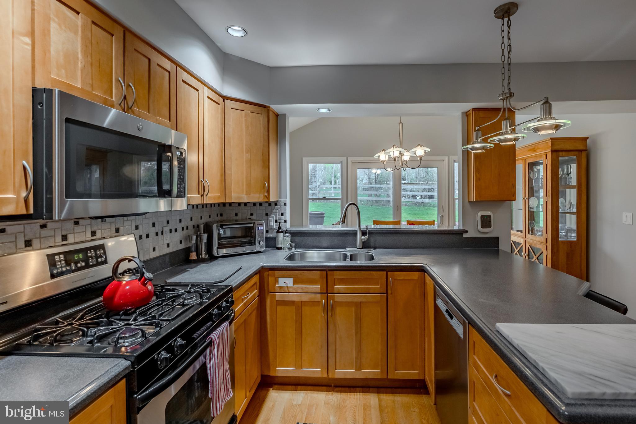 481 Jacques Ln