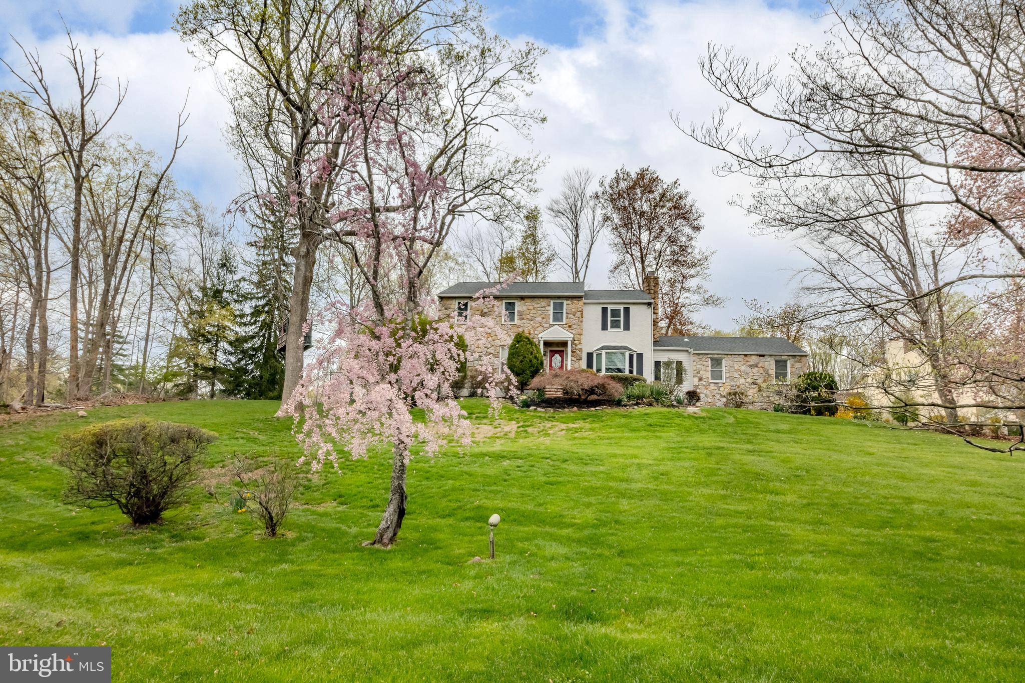 481 Jacques Ln