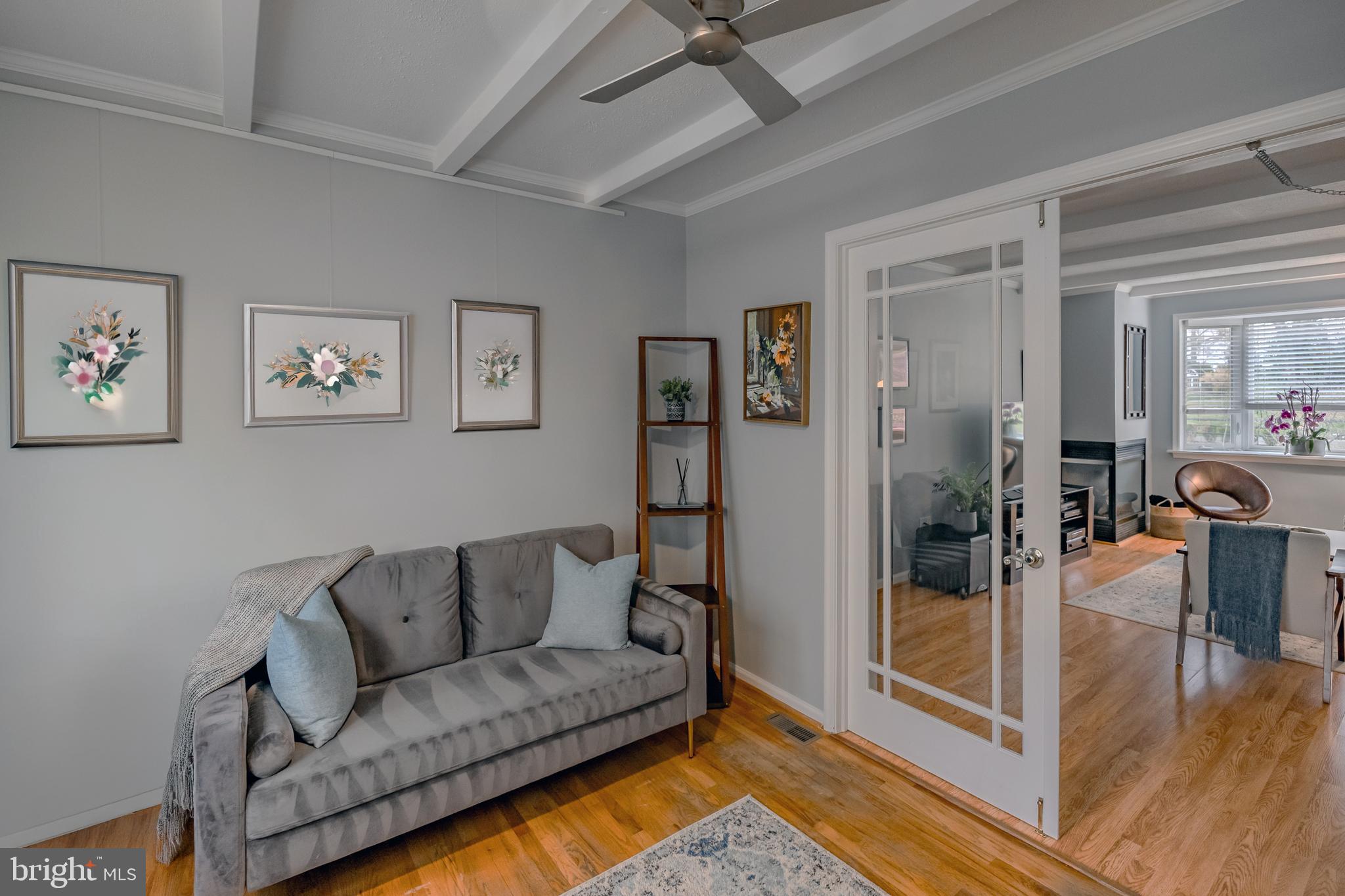 481 Jacques Ln