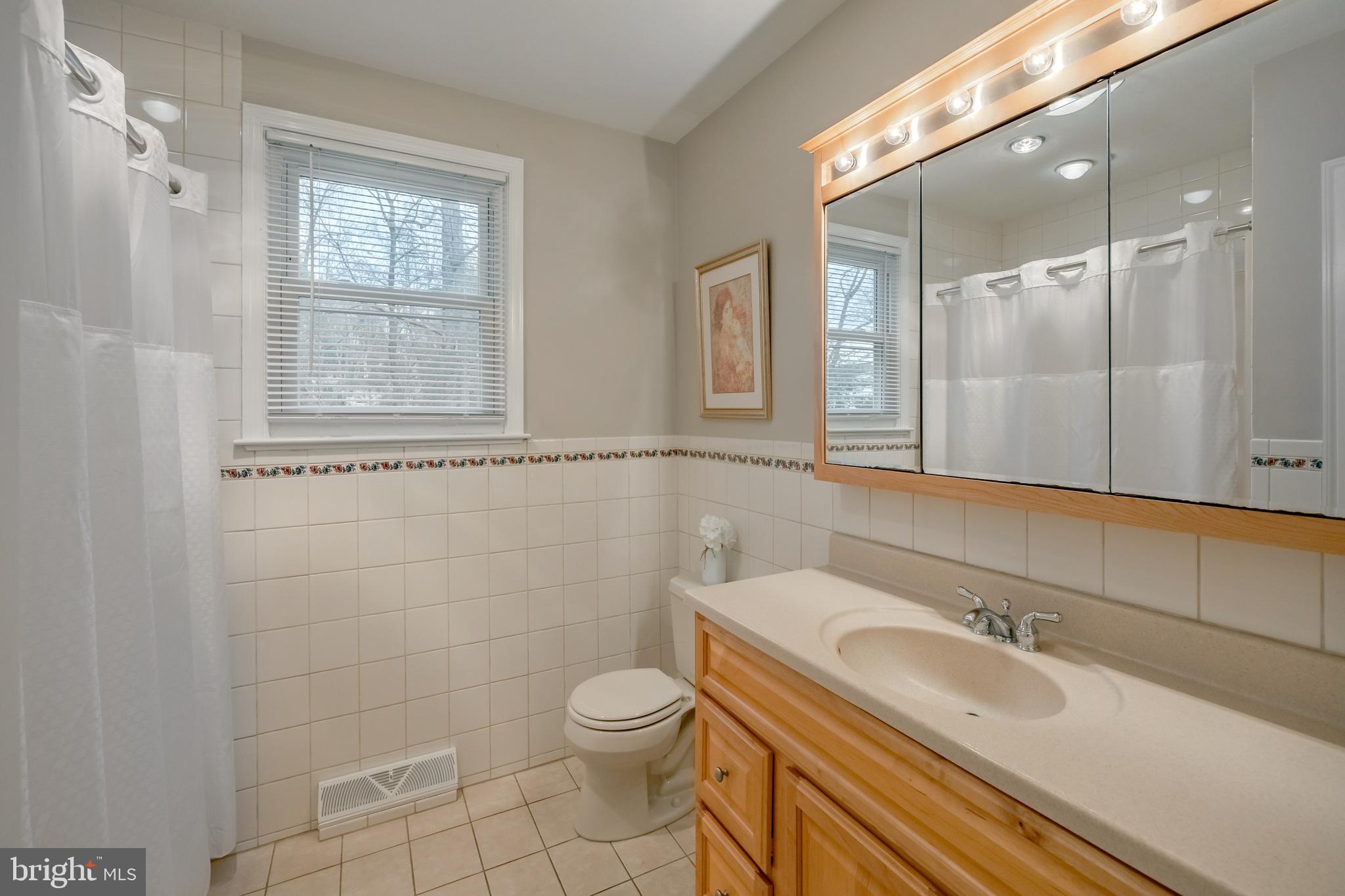 481 Jacques Ln