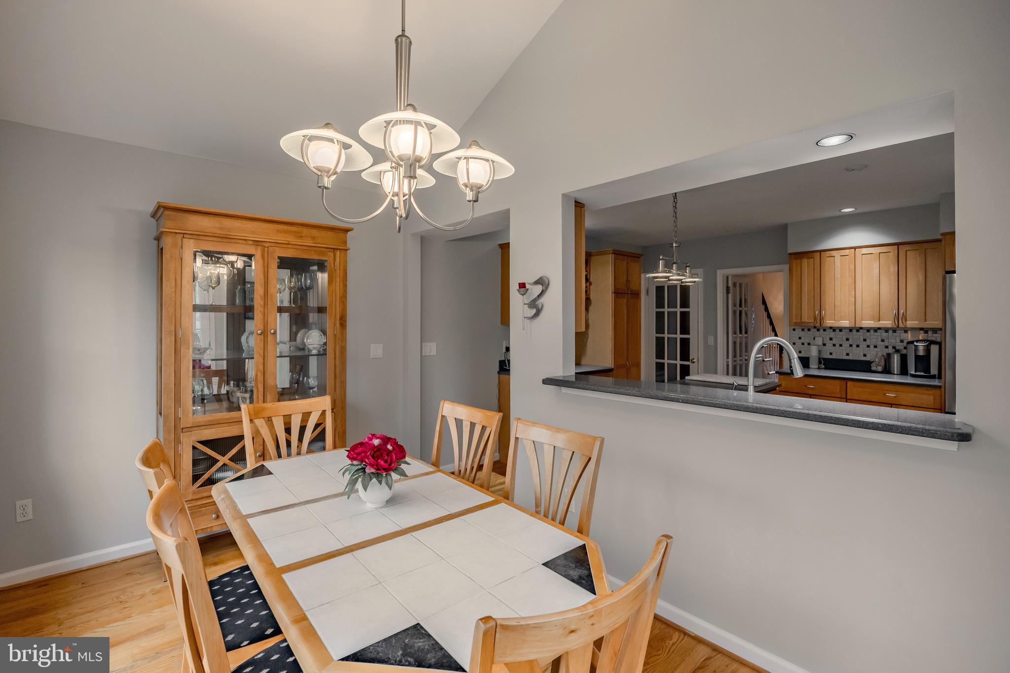 481 Jacques Ln
